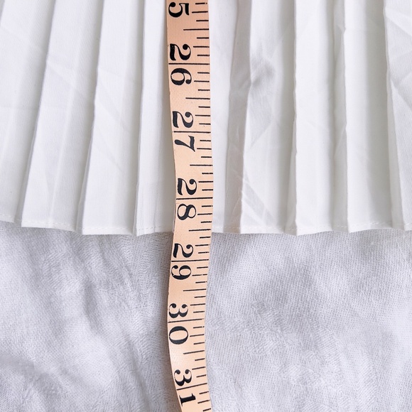 NWT Showpo Izara Mini Dress Size 16 Off the Shoulder Pleated Fit & Flare - Picture 13 of 14